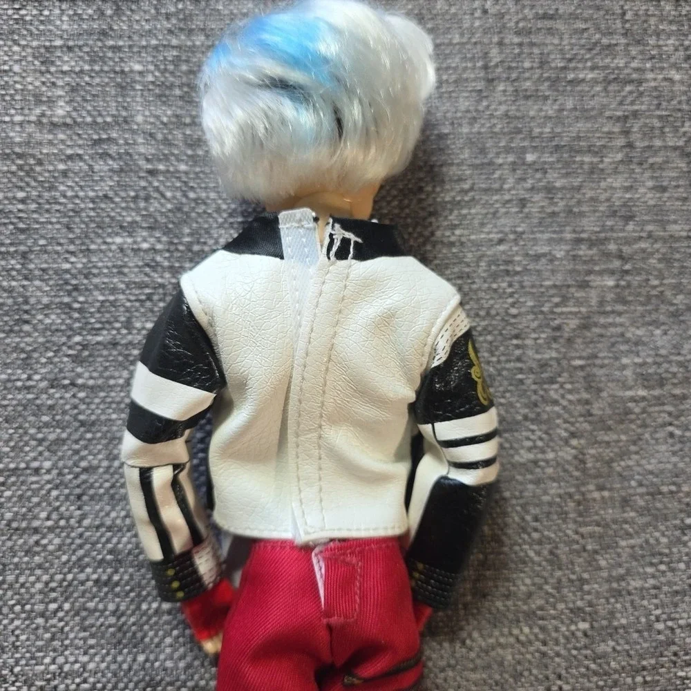 Disney Descendants 2 CARLOS Isle of the Lost Royal Yacht 11